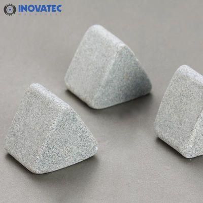 Abrasive Deburring Tumbling Grinding Angle Cut Triangle Ceramic Media Chips