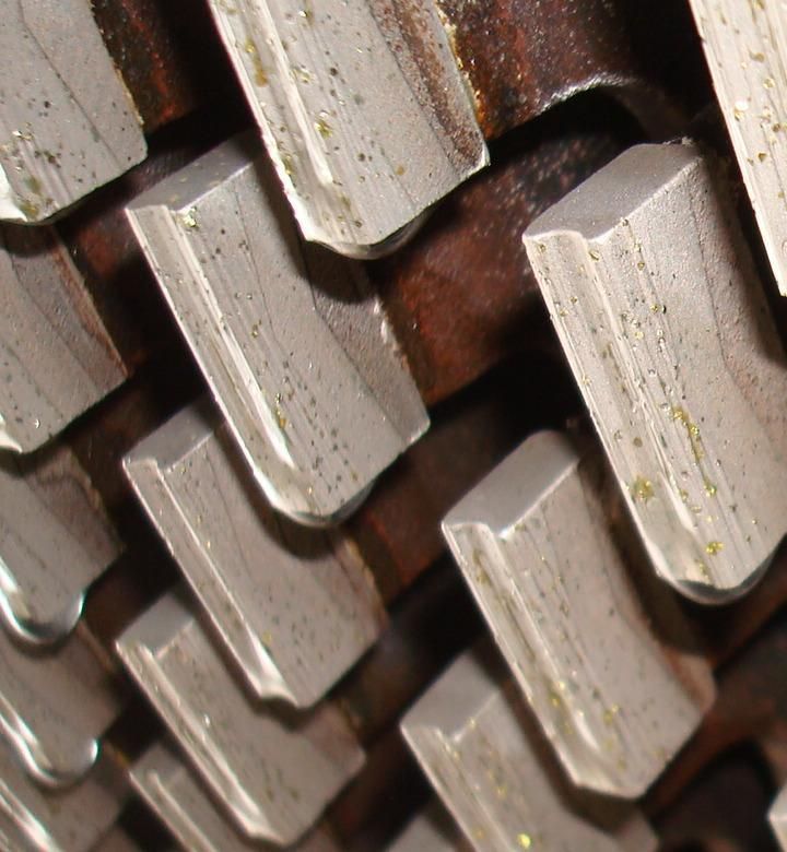 Multi Blade Diamond Segment for Granite Cutting